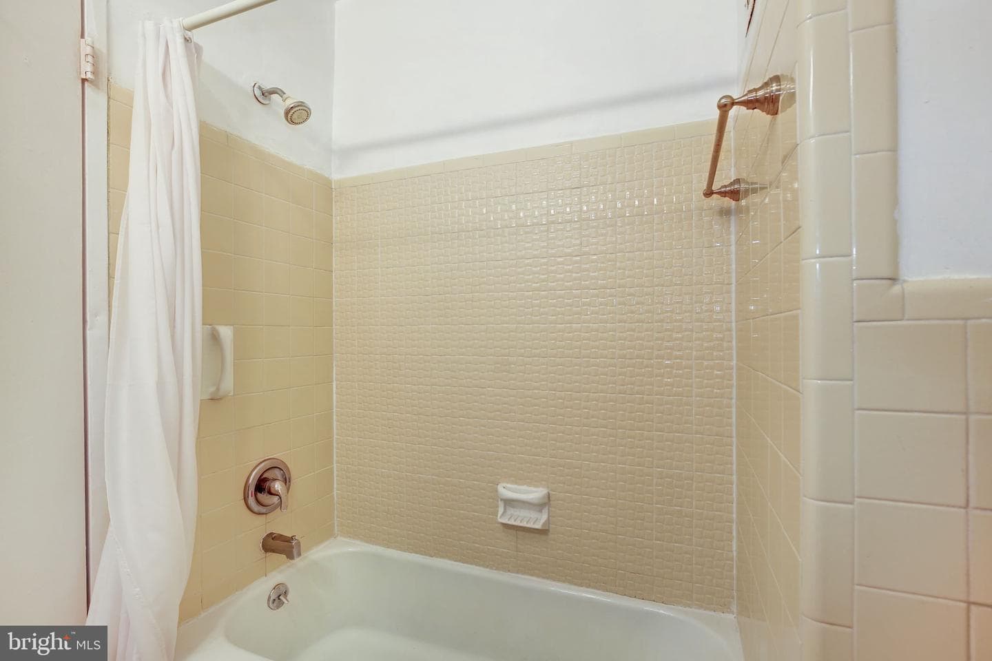 10401 Grosvenor Place #1528 photo 27