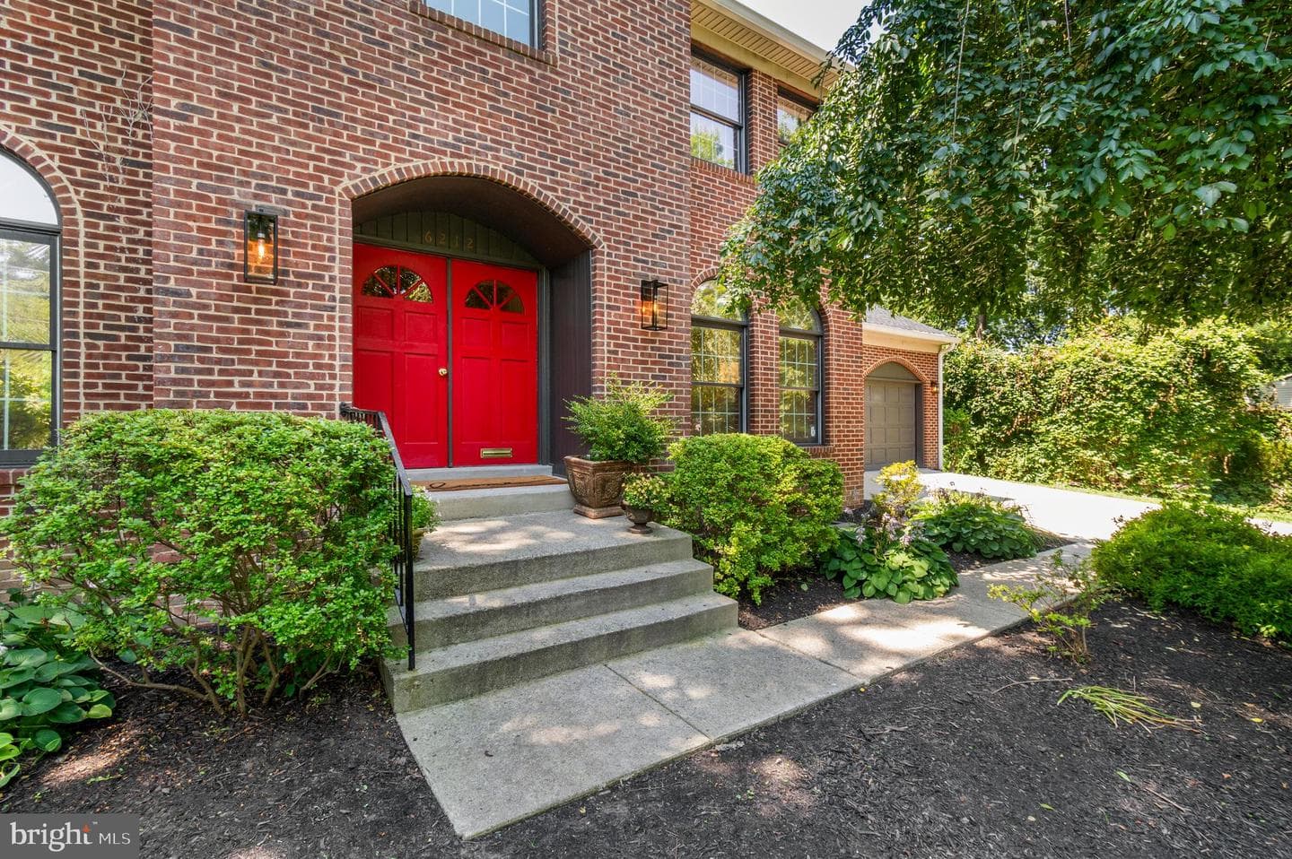 6212 Massachusetts Avenue photo 4