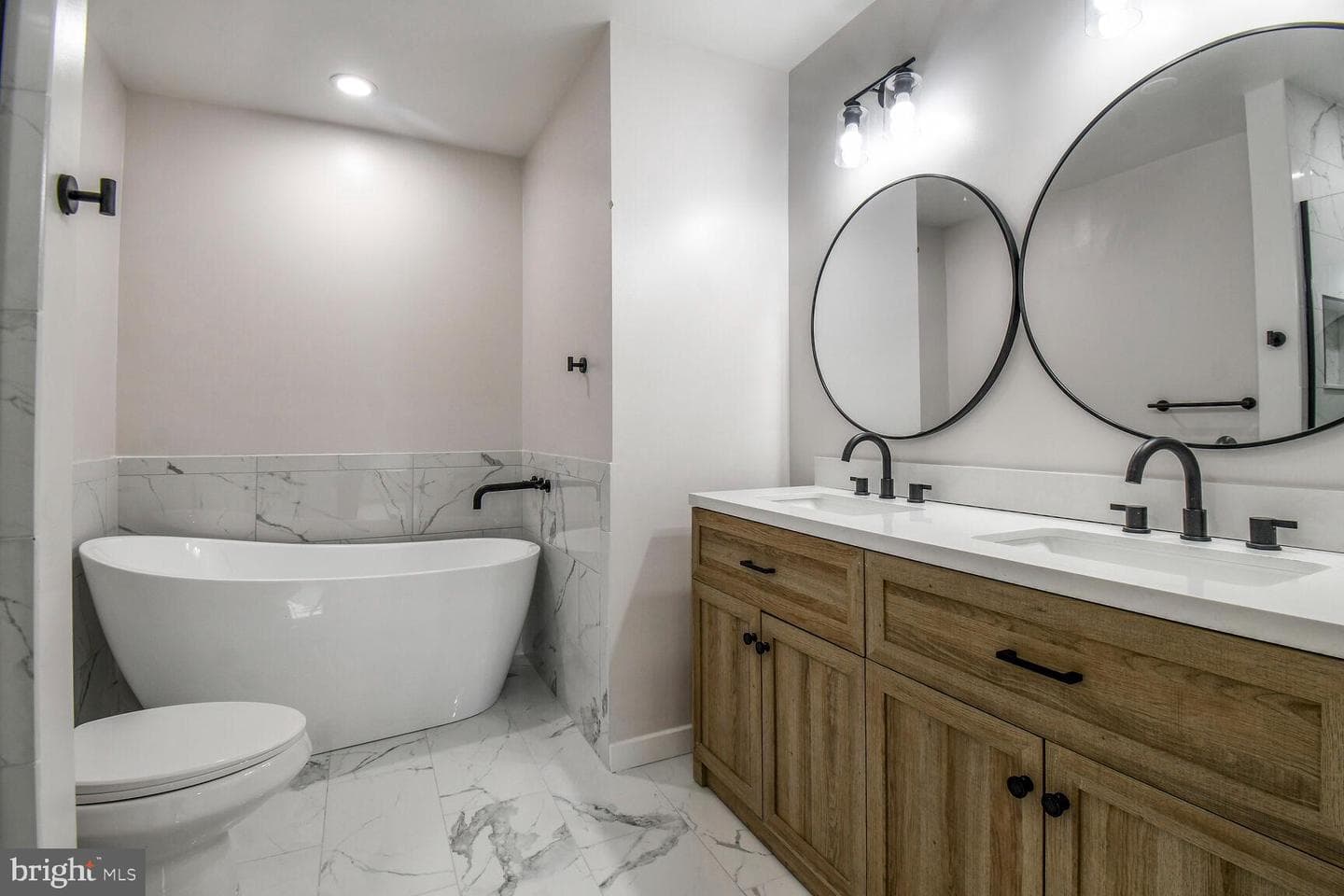4984 Cloister Drive photo 20