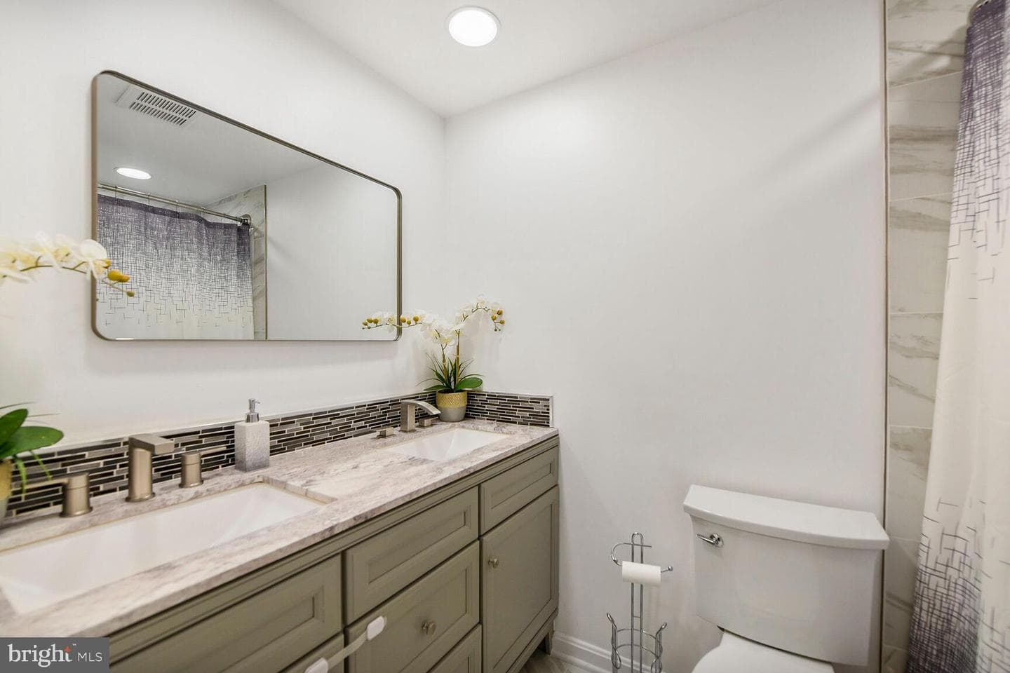 784 Quince Orchard Boulevard #t1 photo 11