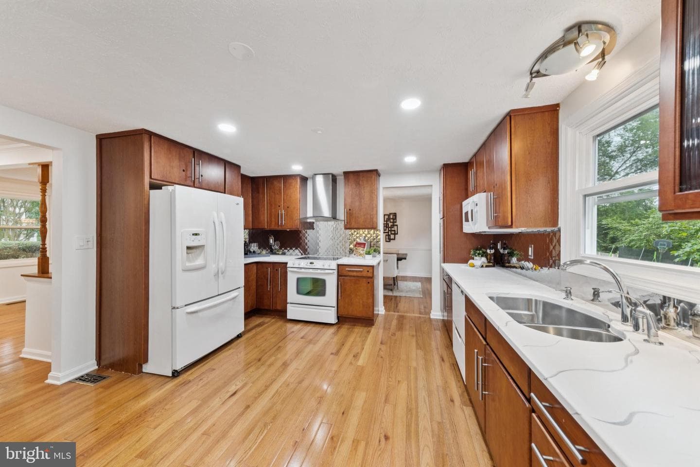1305 Cavendish Drive photo 10