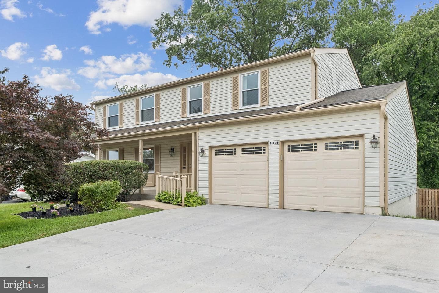 1305 Cavendish Drive photo 2