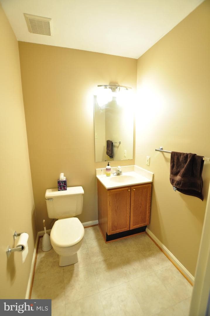 23309 Woodfield Road photo 21