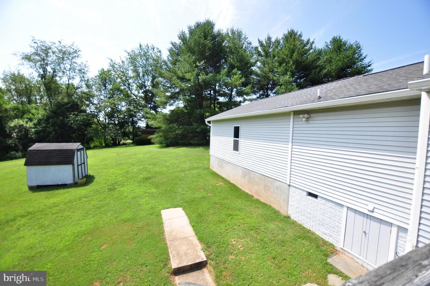 23309 Woodfield Road photo 31