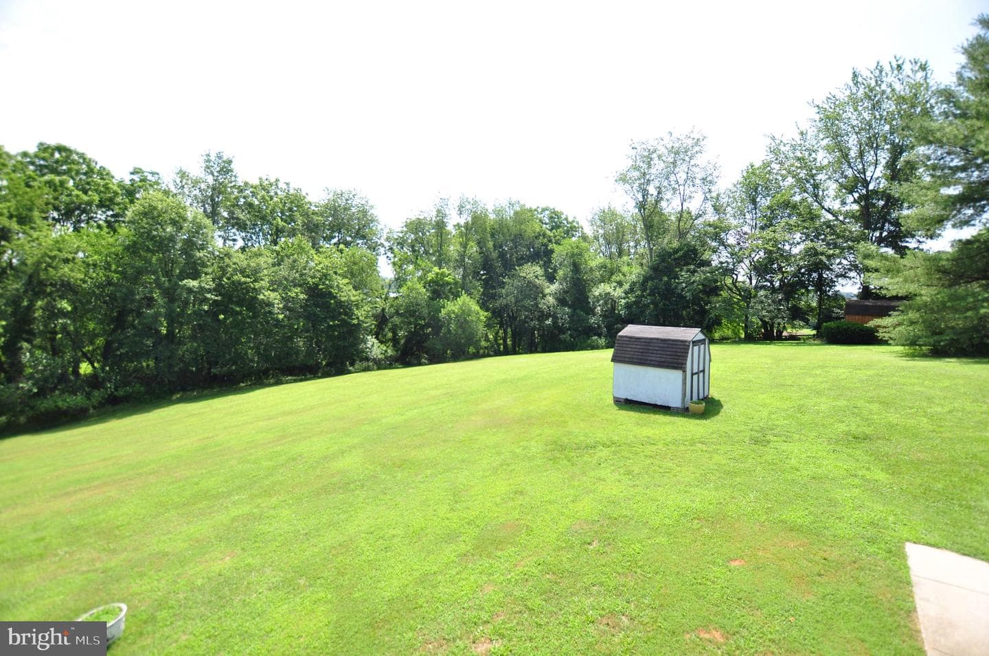 23309 Woodfield Road photo 32