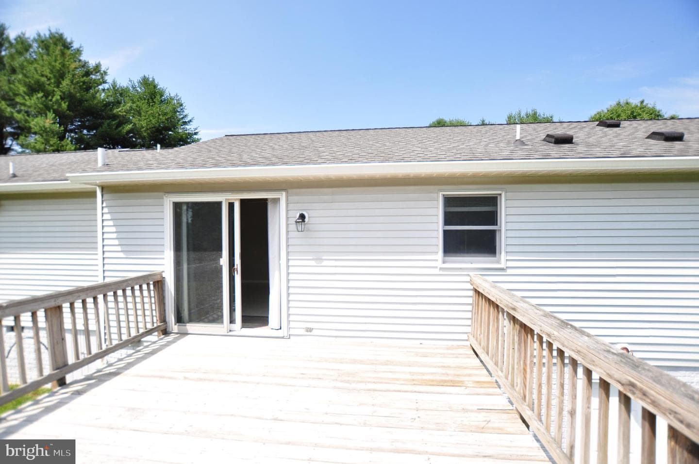 23309 Woodfield Road photo 36