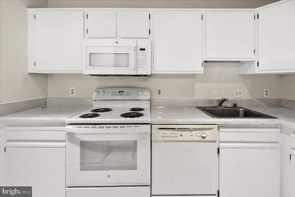 18420 Guildberry Drive #101 photo 12