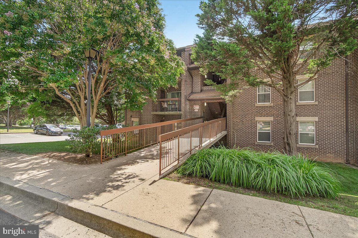 18420 Guildberry Drive #101 photo 2