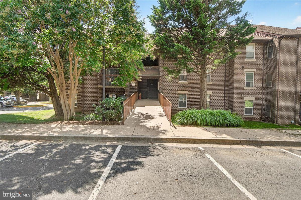 18420 Guildberry Drive #101 photo 25