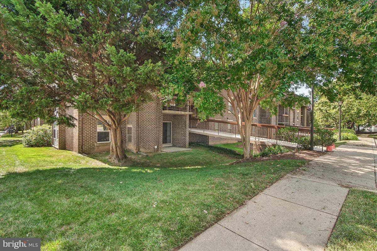 18420 Guildberry Drive #101 photo 3