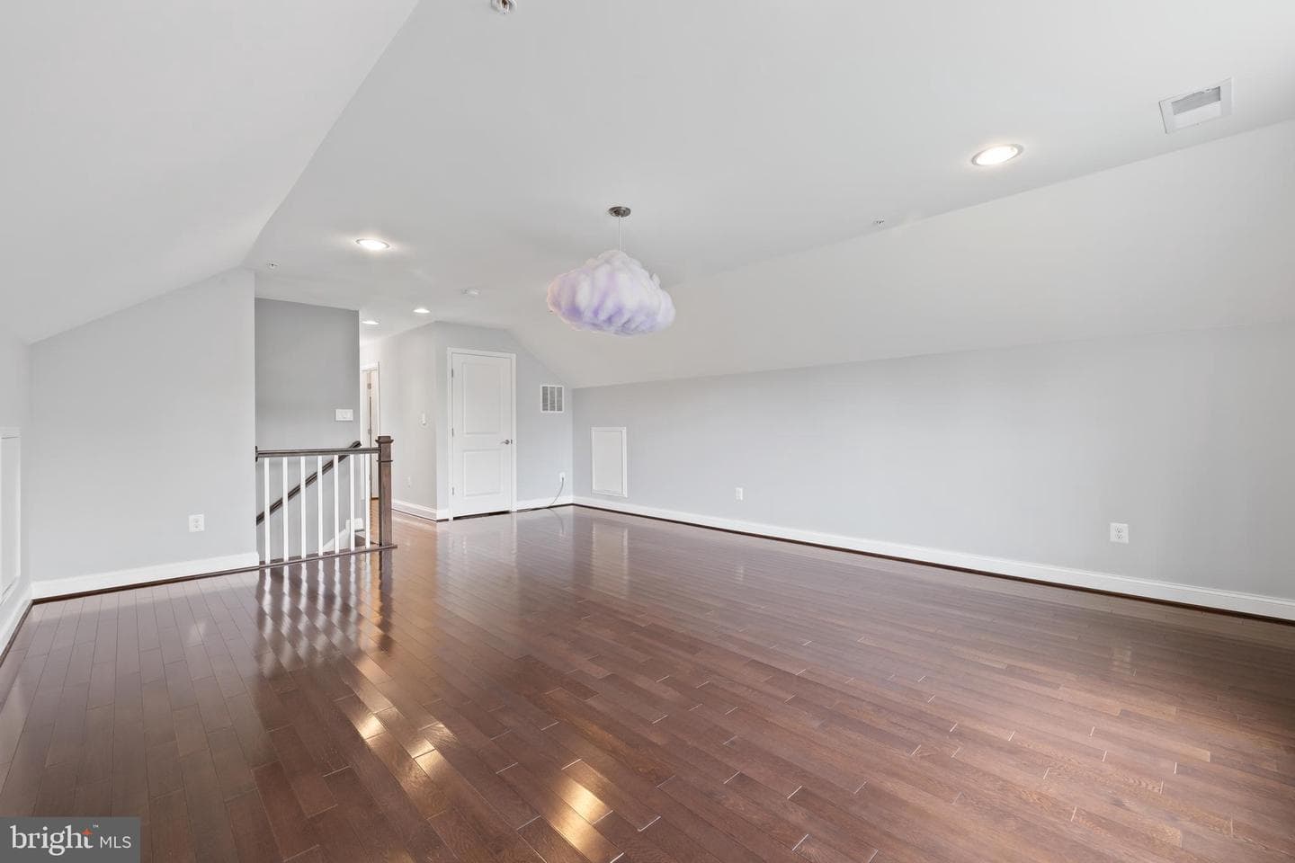 3722 Lawrence Avenue photo 58