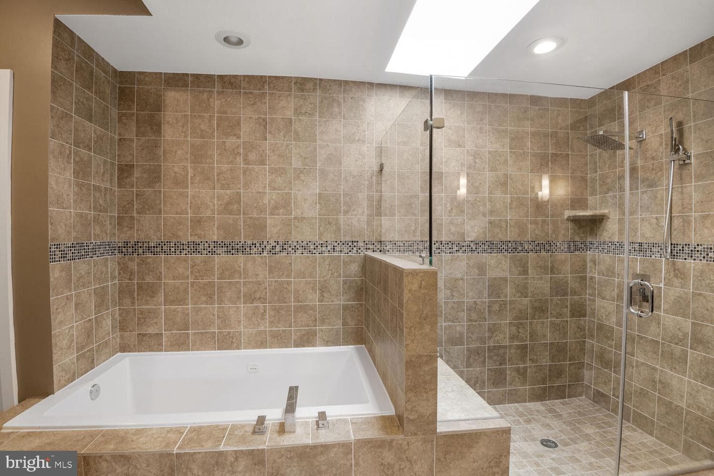 11121 Broad Green Drive photo 26