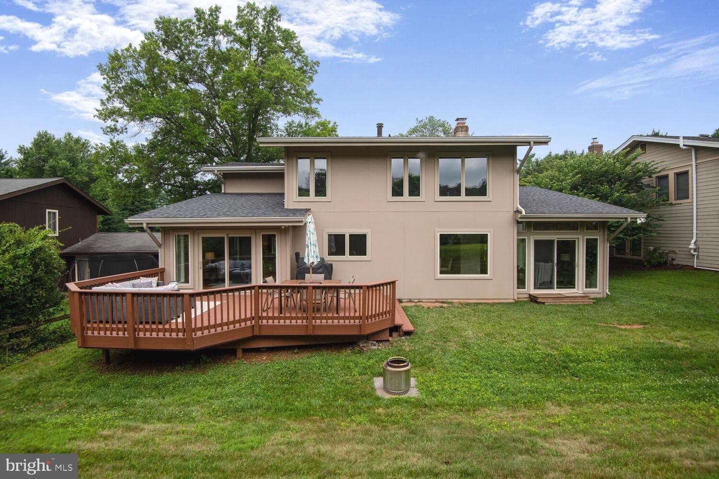11121 Broad Green Drive photo 3