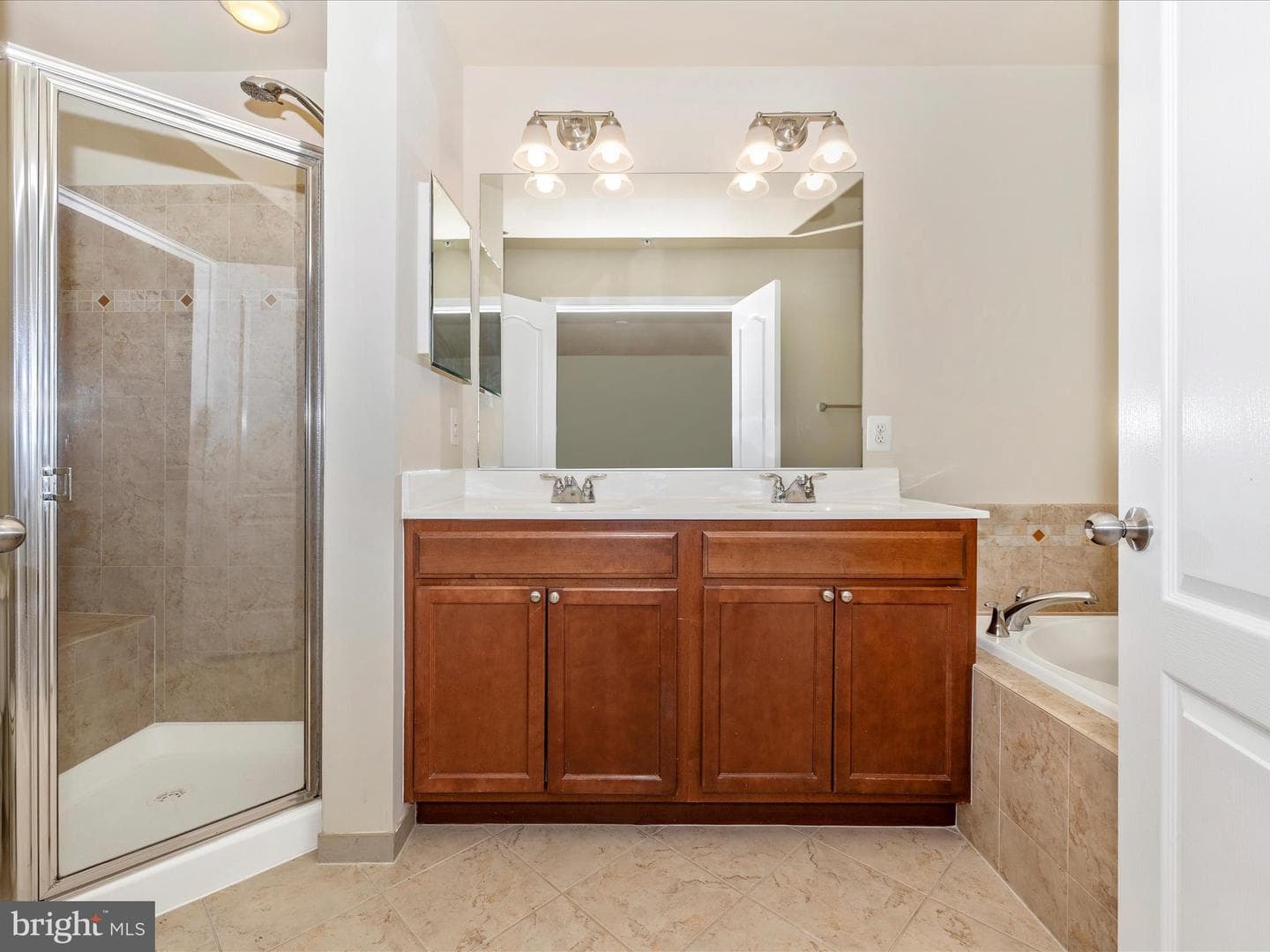 12712 Horseshoe Bend Circle photo 32