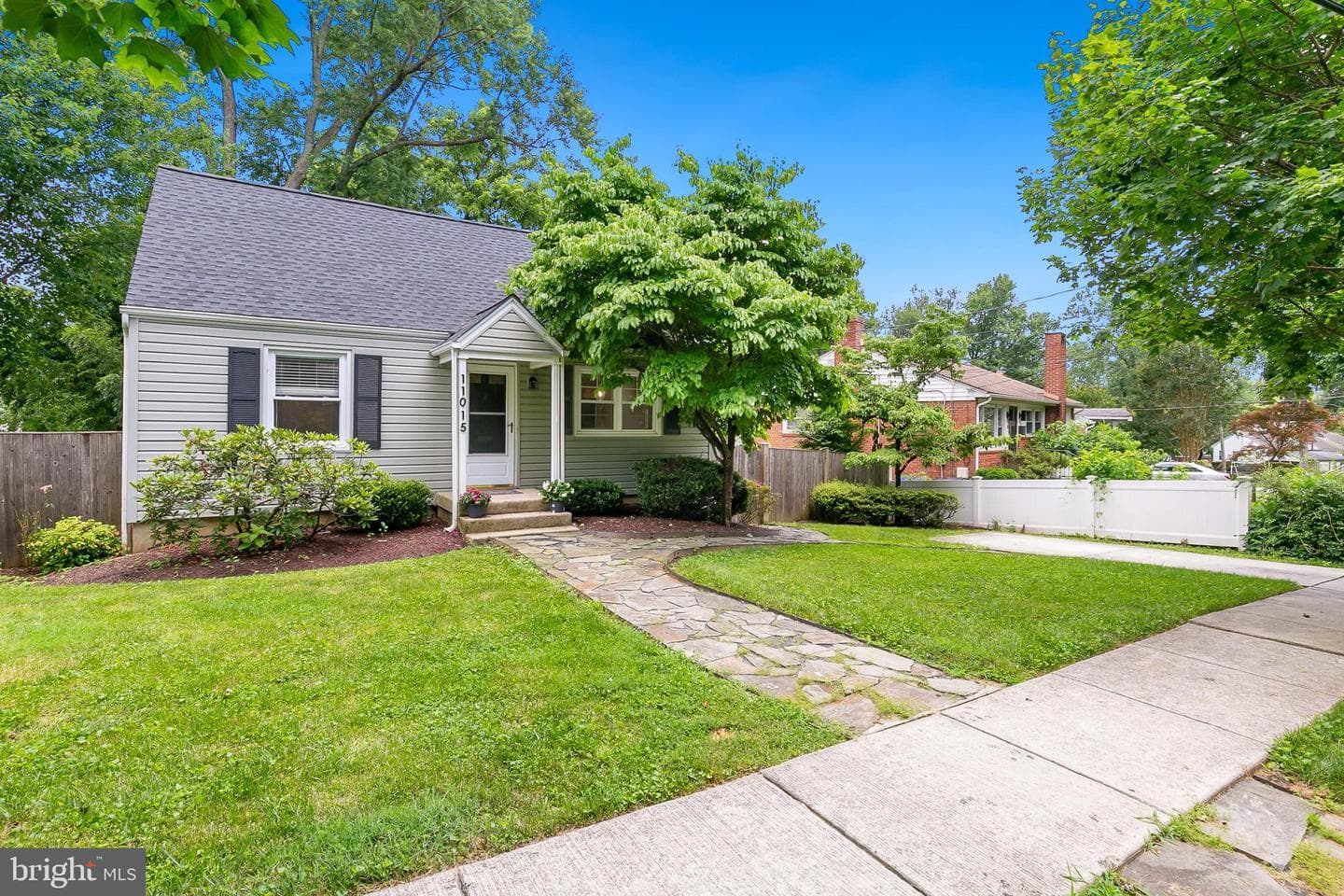 11015 Glueck Lane photo 2