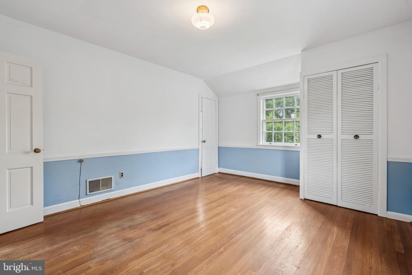 7201 Chestnut Street photo 13