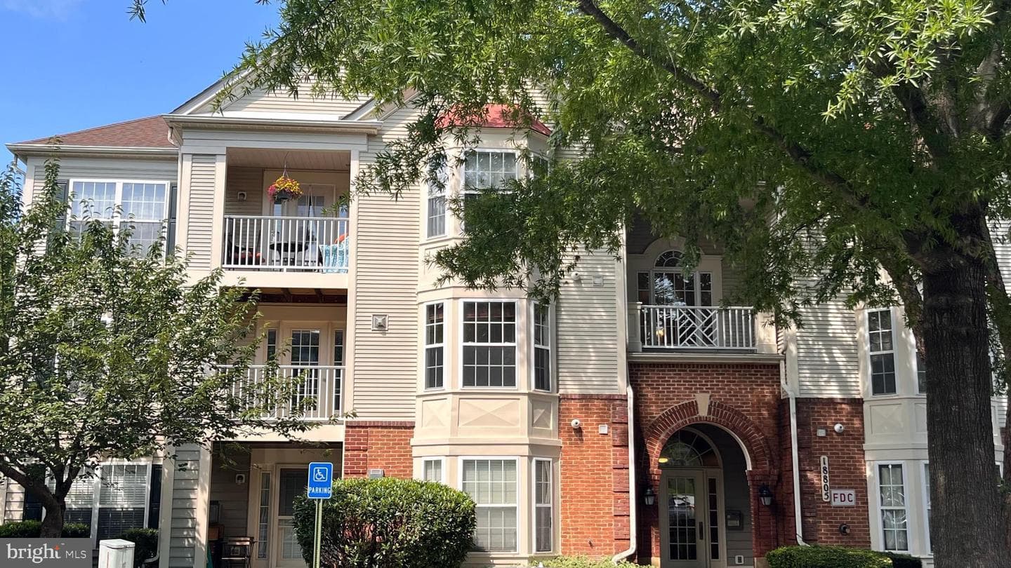 18805 Sparkling Water Drive #7/201 photo 3
