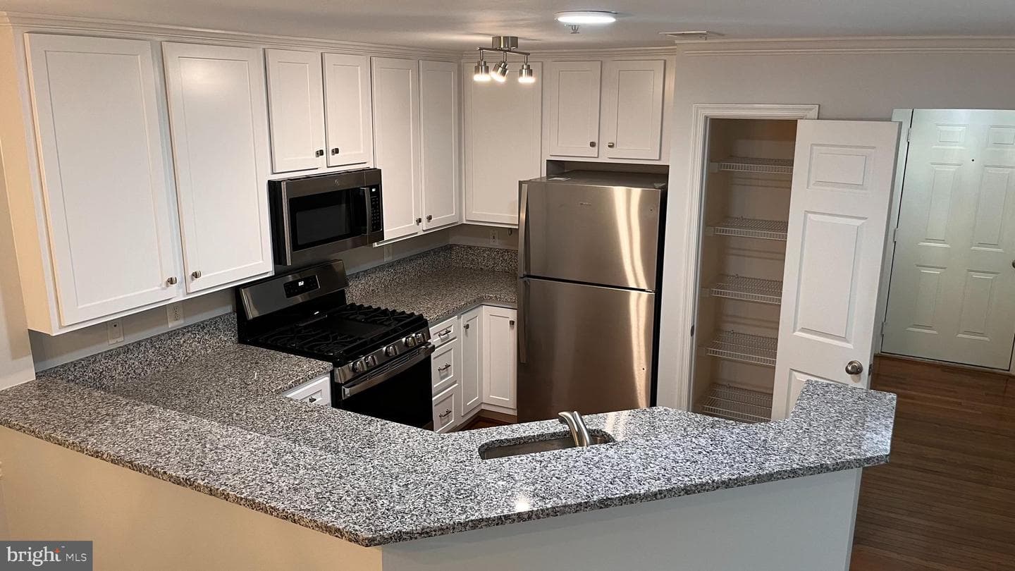 18805 Sparkling Water Drive #7/201 photo 6
