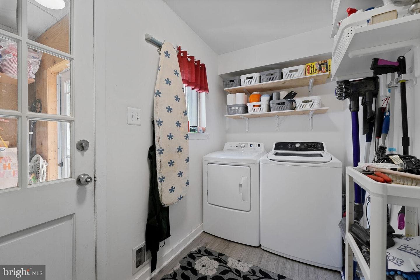 13102 Middlevale Lane photo 11
