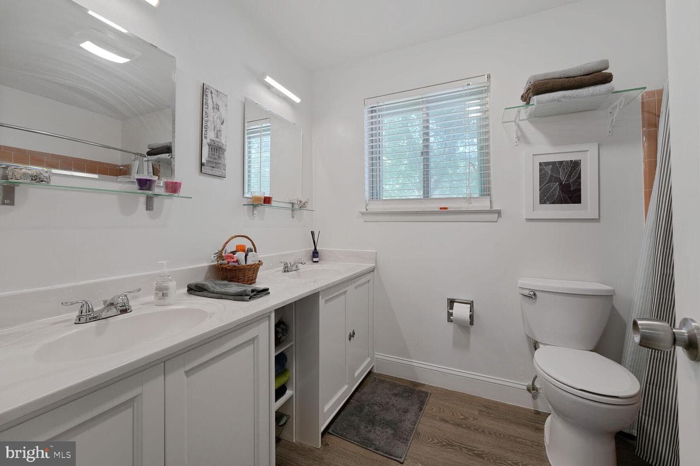 13102 Middlevale Lane photo 21