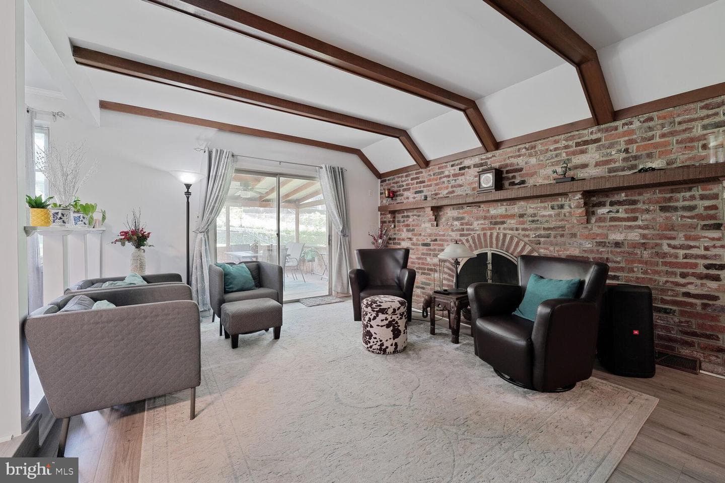 13102 Middlevale Lane photo 8