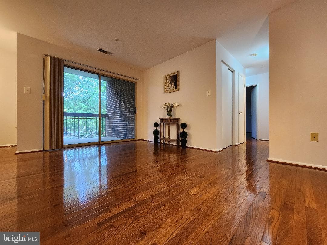 18422 Guildberry Drive #203 photo 2