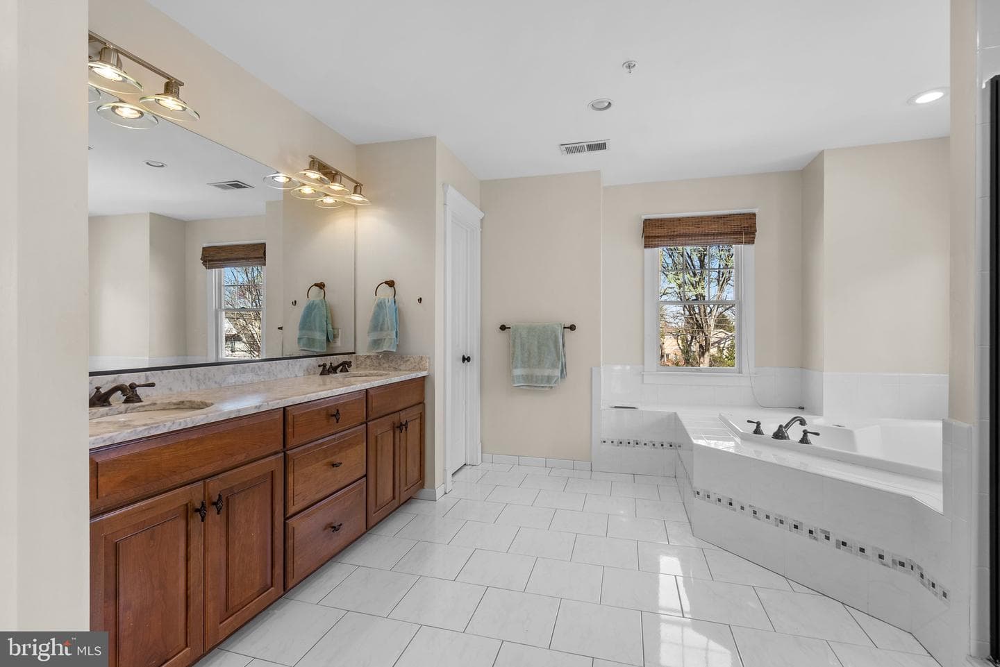 4612 Highland Avenue photo 28