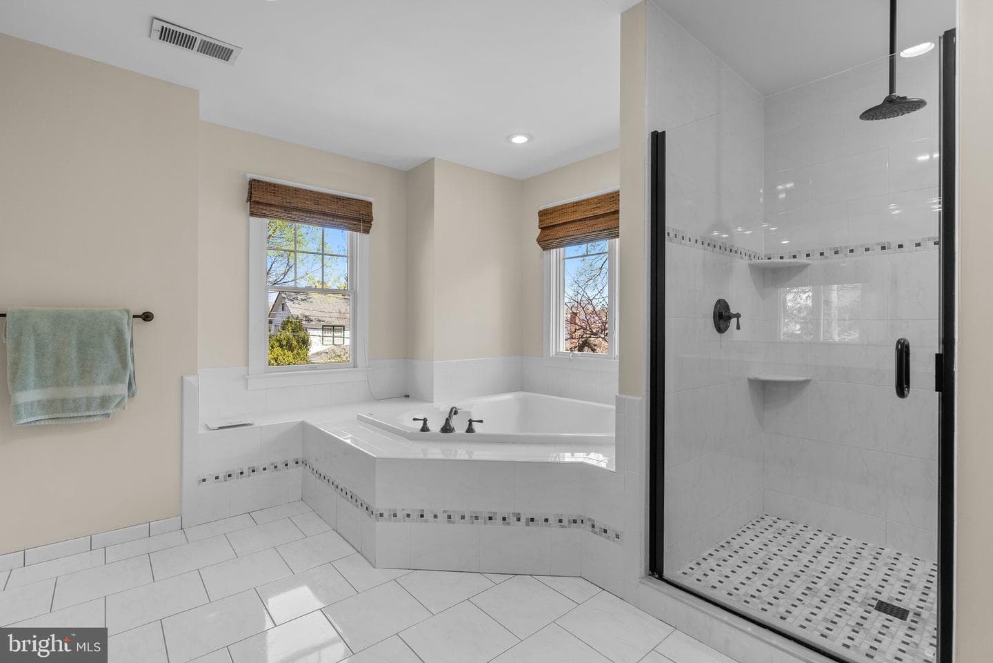 4612 Highland Avenue photo 29