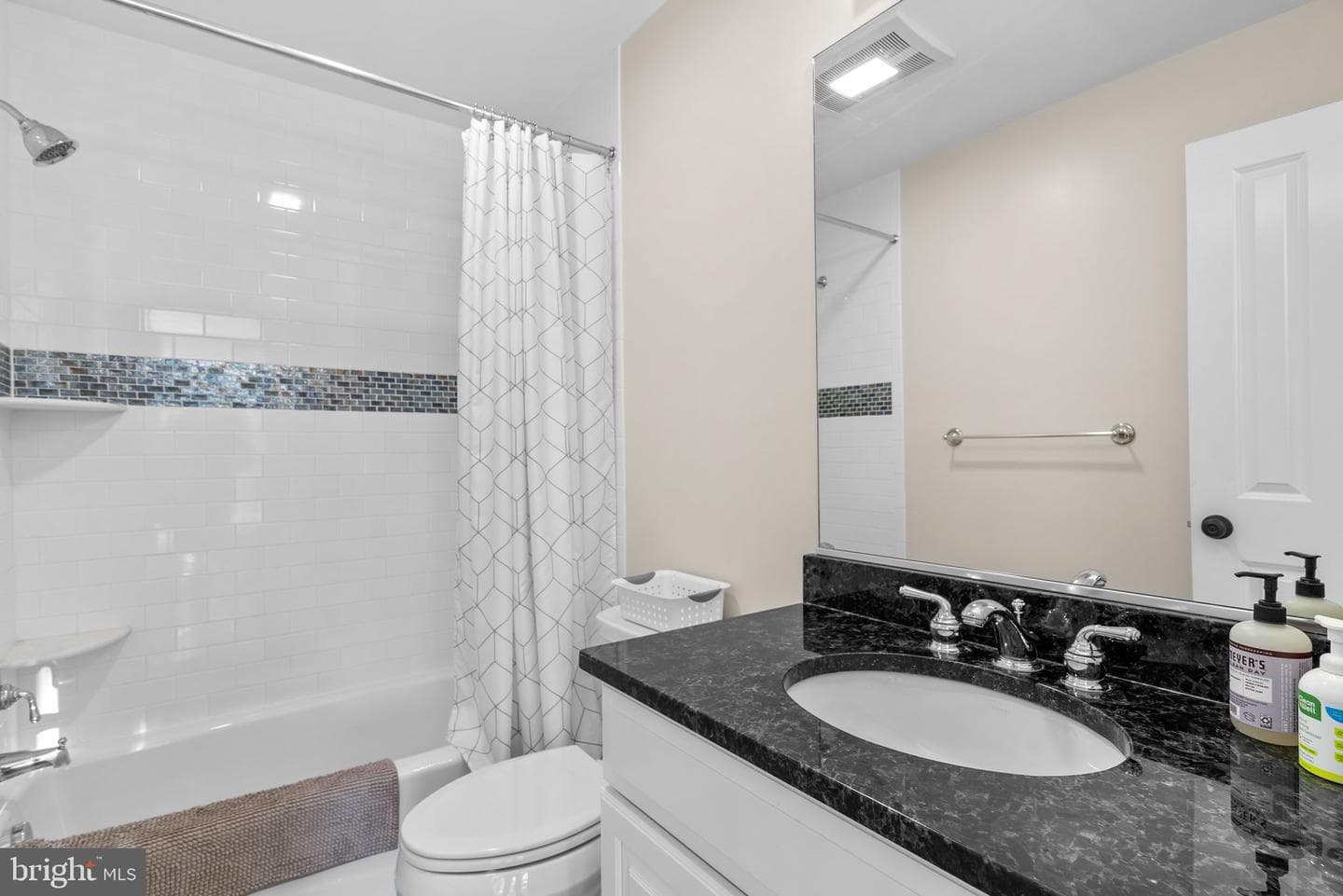 4612 Highland Avenue photo 43