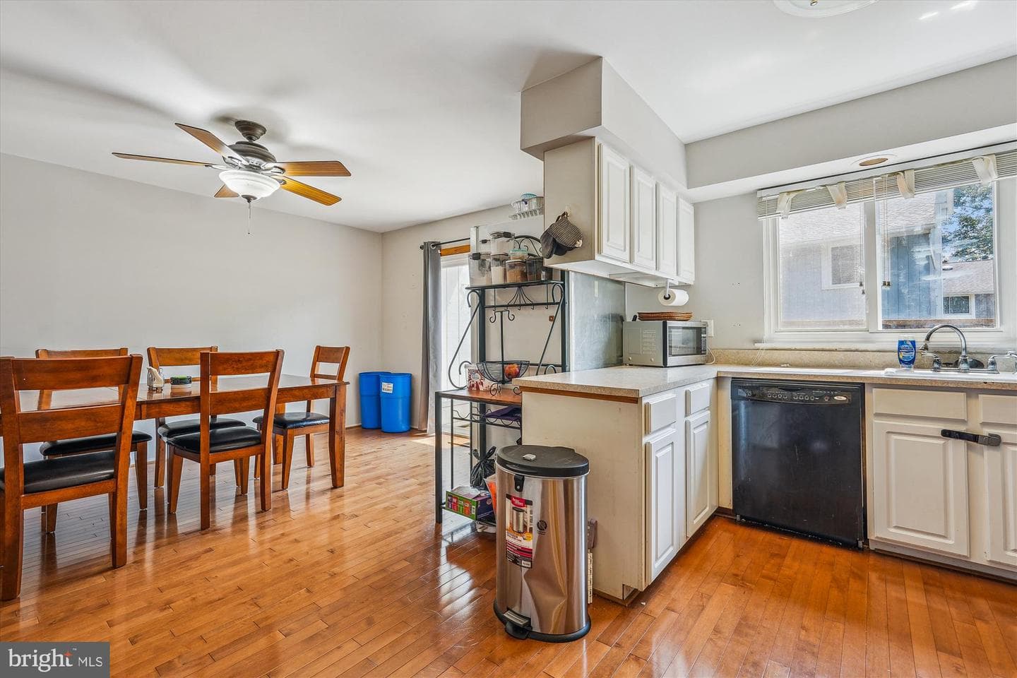 18628 Mateny Road photo 14