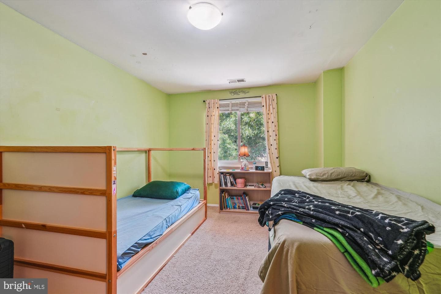18628 Mateny Road photo 23
