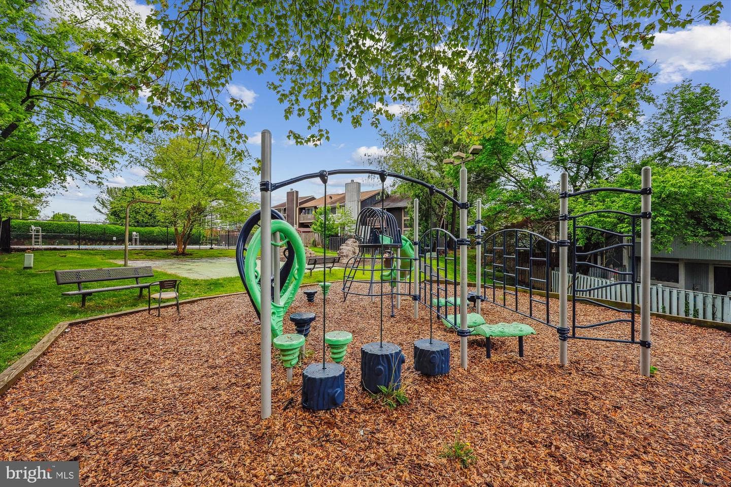 18628 Mateny Road photo 34