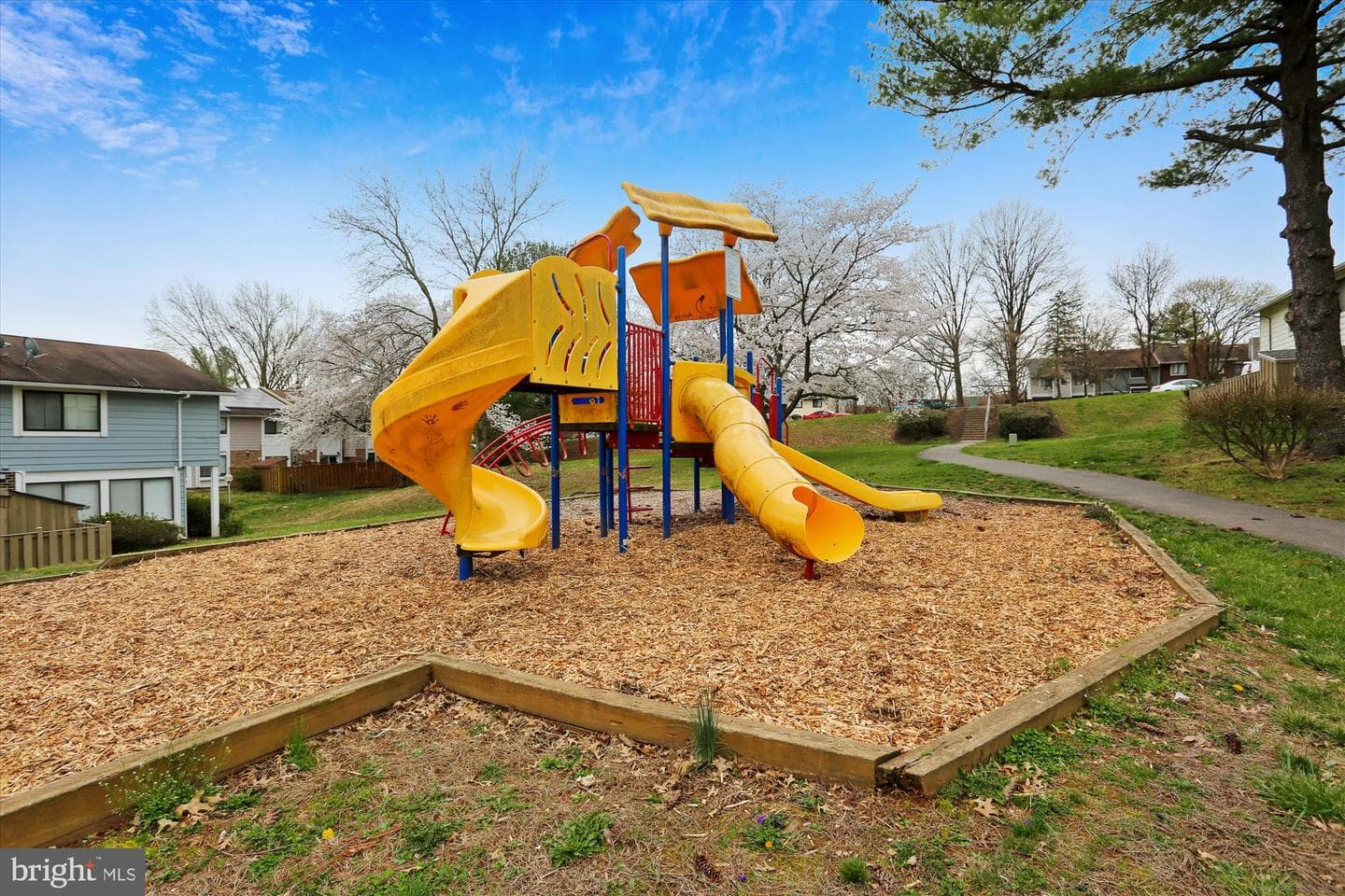 18628 Mateny Road photo 38