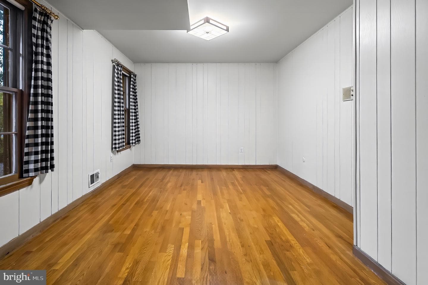 12509 White Drive photo 23