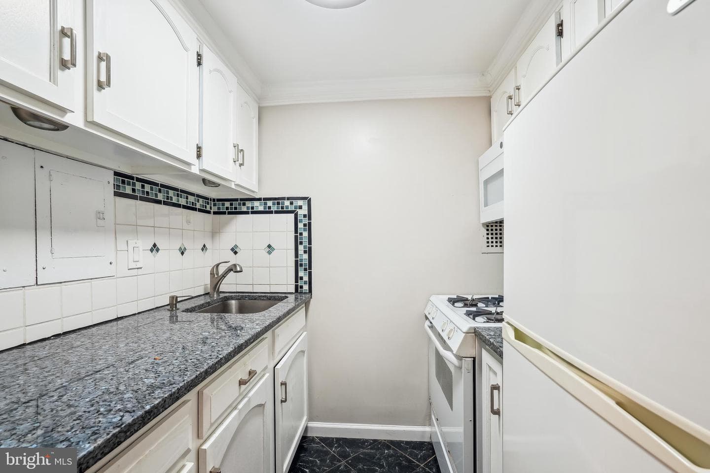 118 Monroe Street #211 photo 9