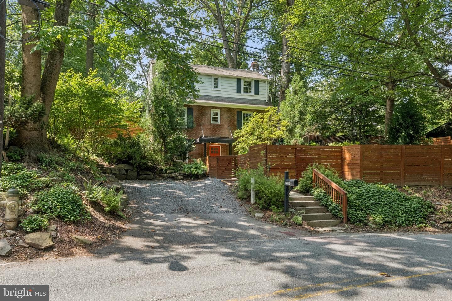 2908 Newcastle Avenue photo 2