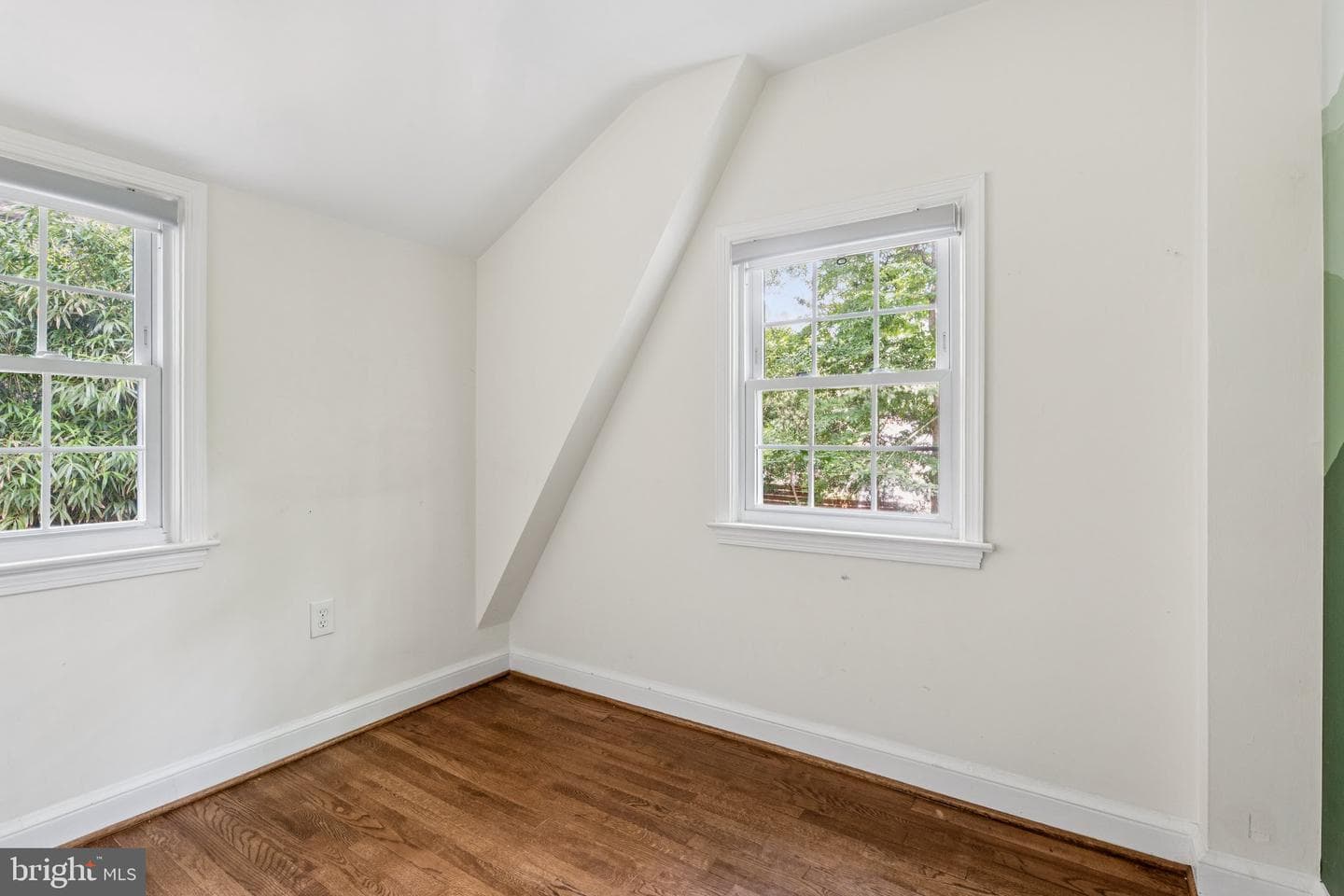 2908 Newcastle Avenue photo 23