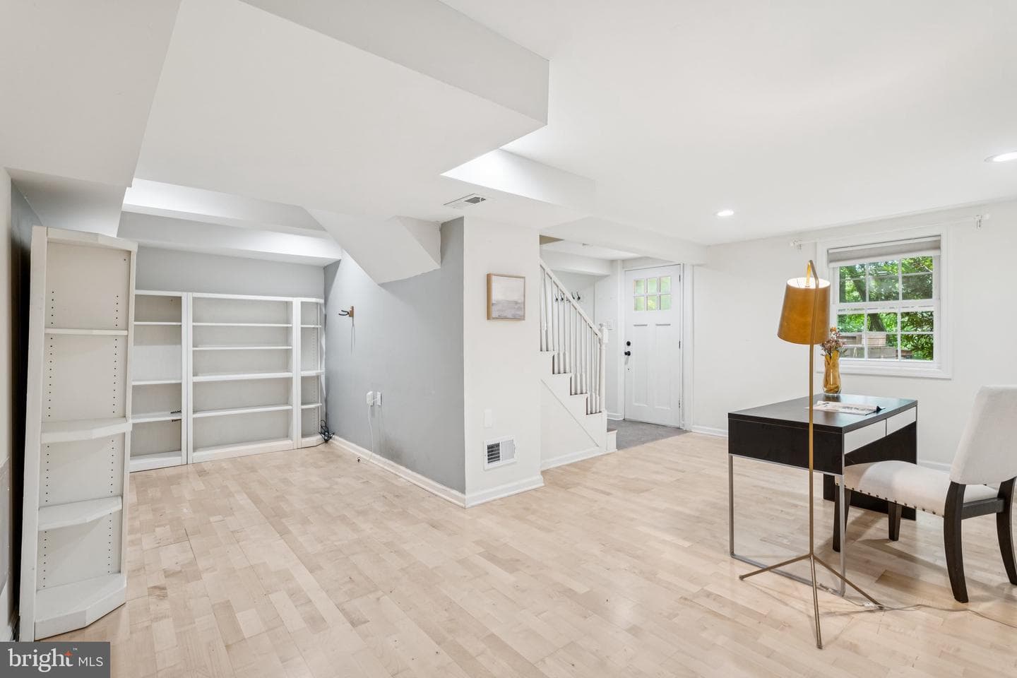 2908 Newcastle Avenue photo 30