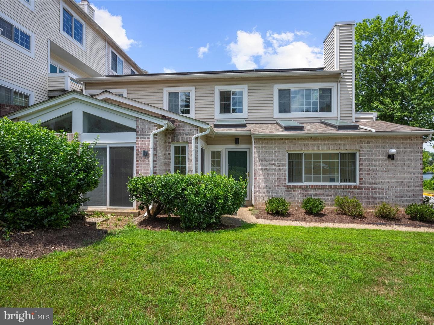 9800 Islandside Drive photo 5