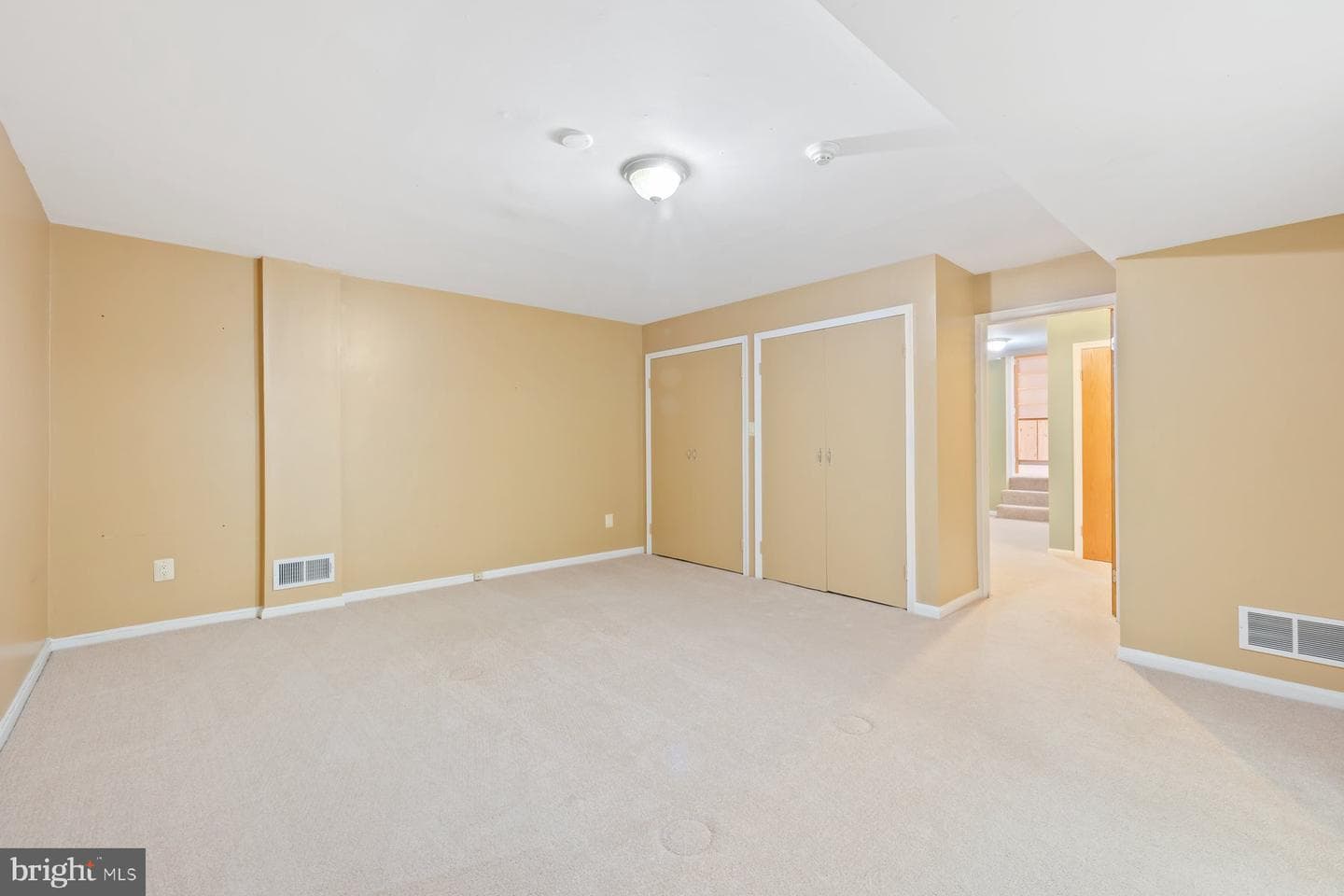 11900 Gainsborough Road photo 32