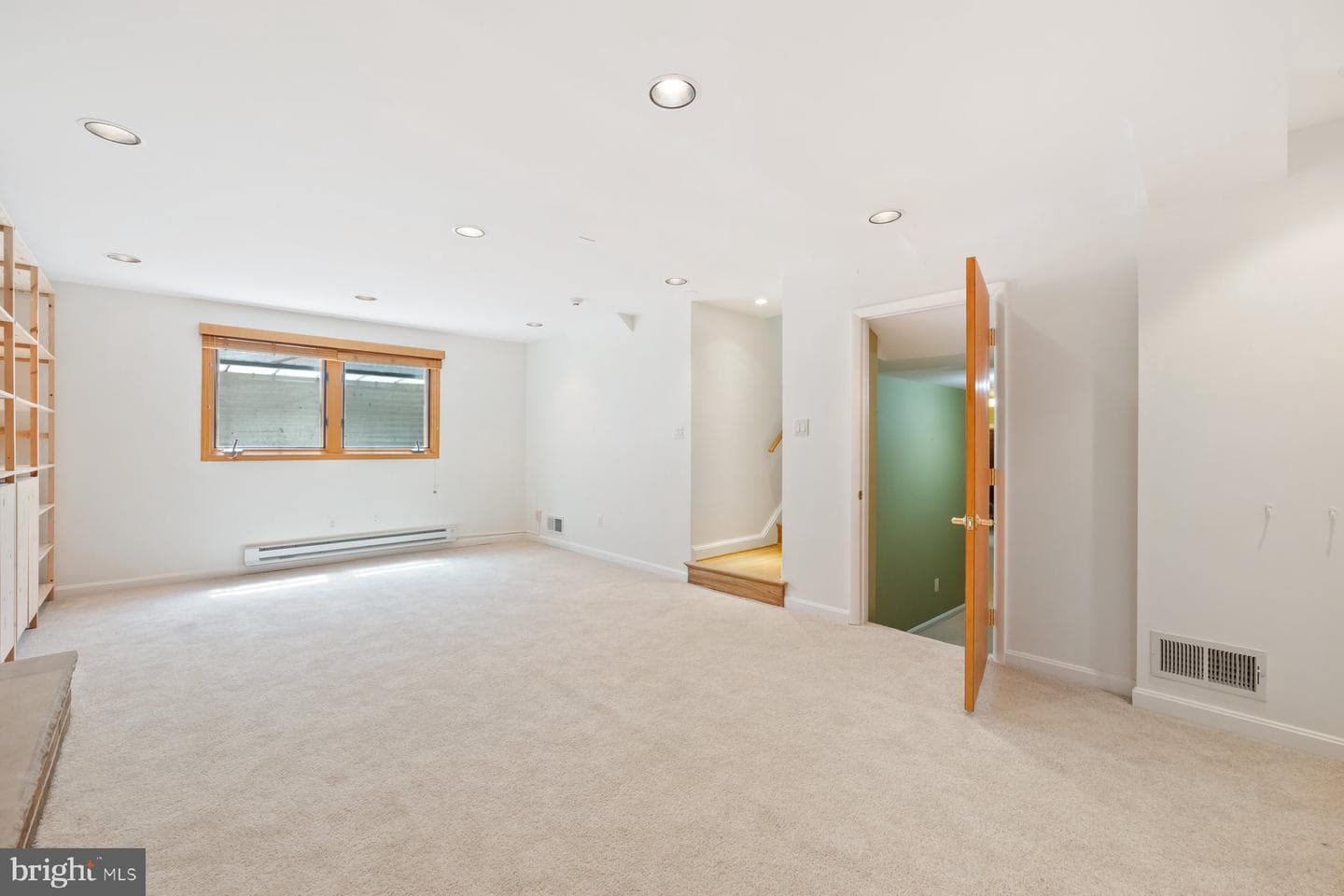 11900 Gainsborough Road photo 37