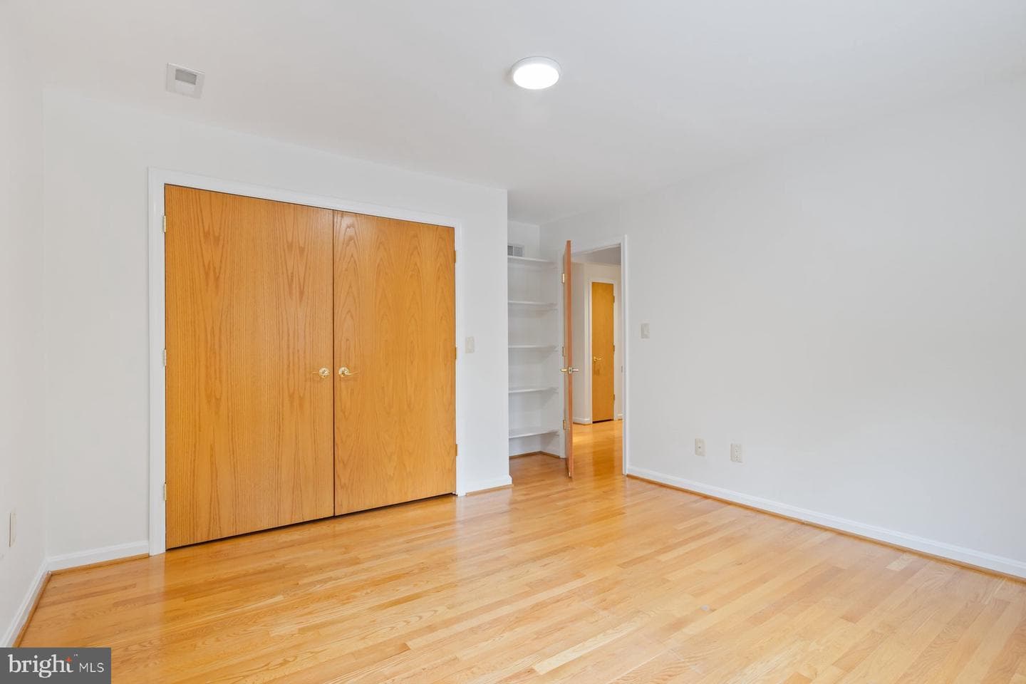 11900 Gainsborough Road photo 46