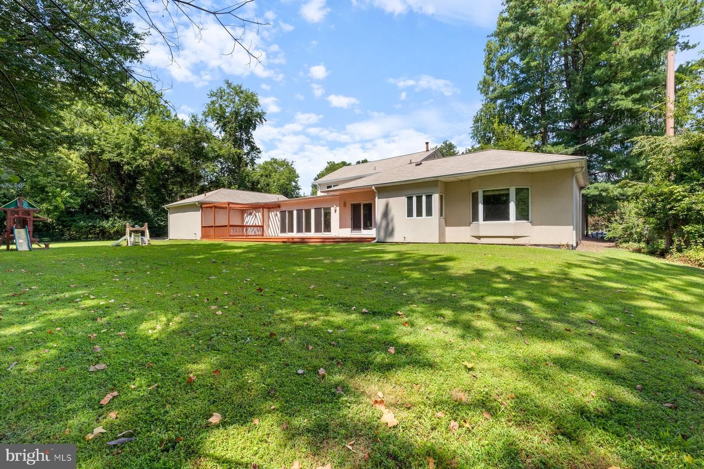 11900 Gainsborough Road photo 56
