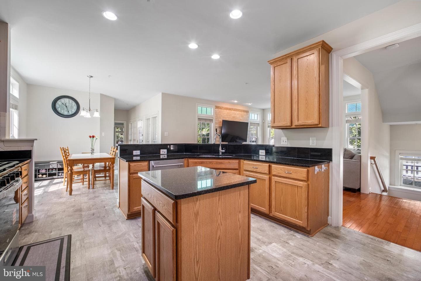 13323 Catawba Manor Way photo 23
