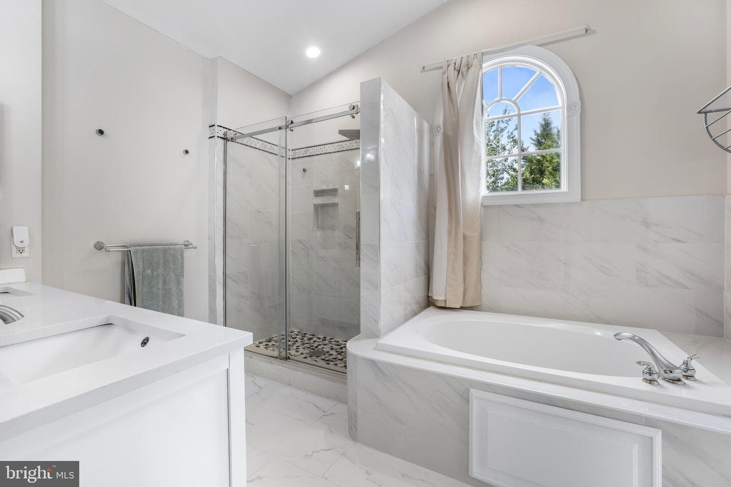 13323 Catawba Manor Way photo 44