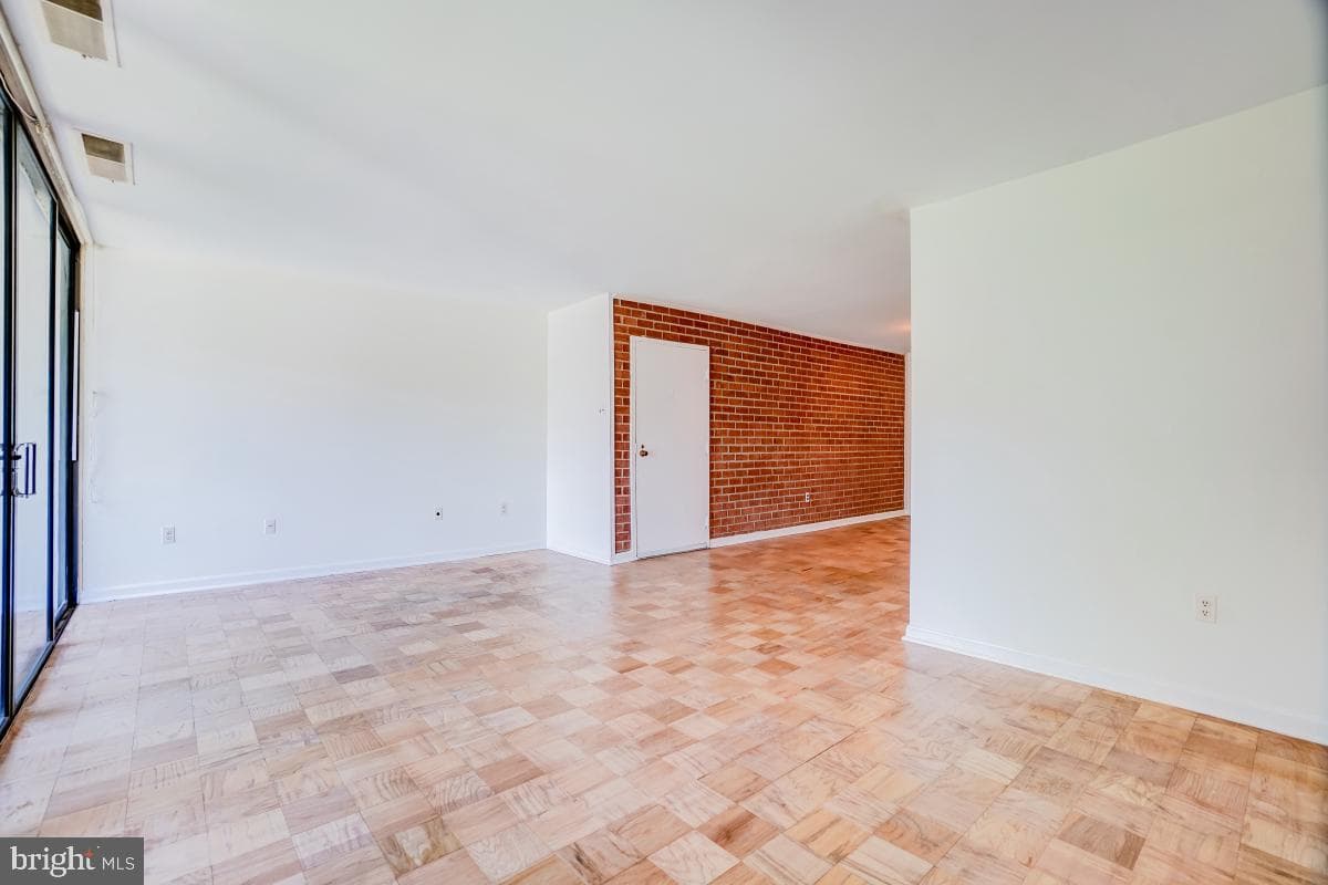 732 Quince Orchard Boulevard #201 photo 10