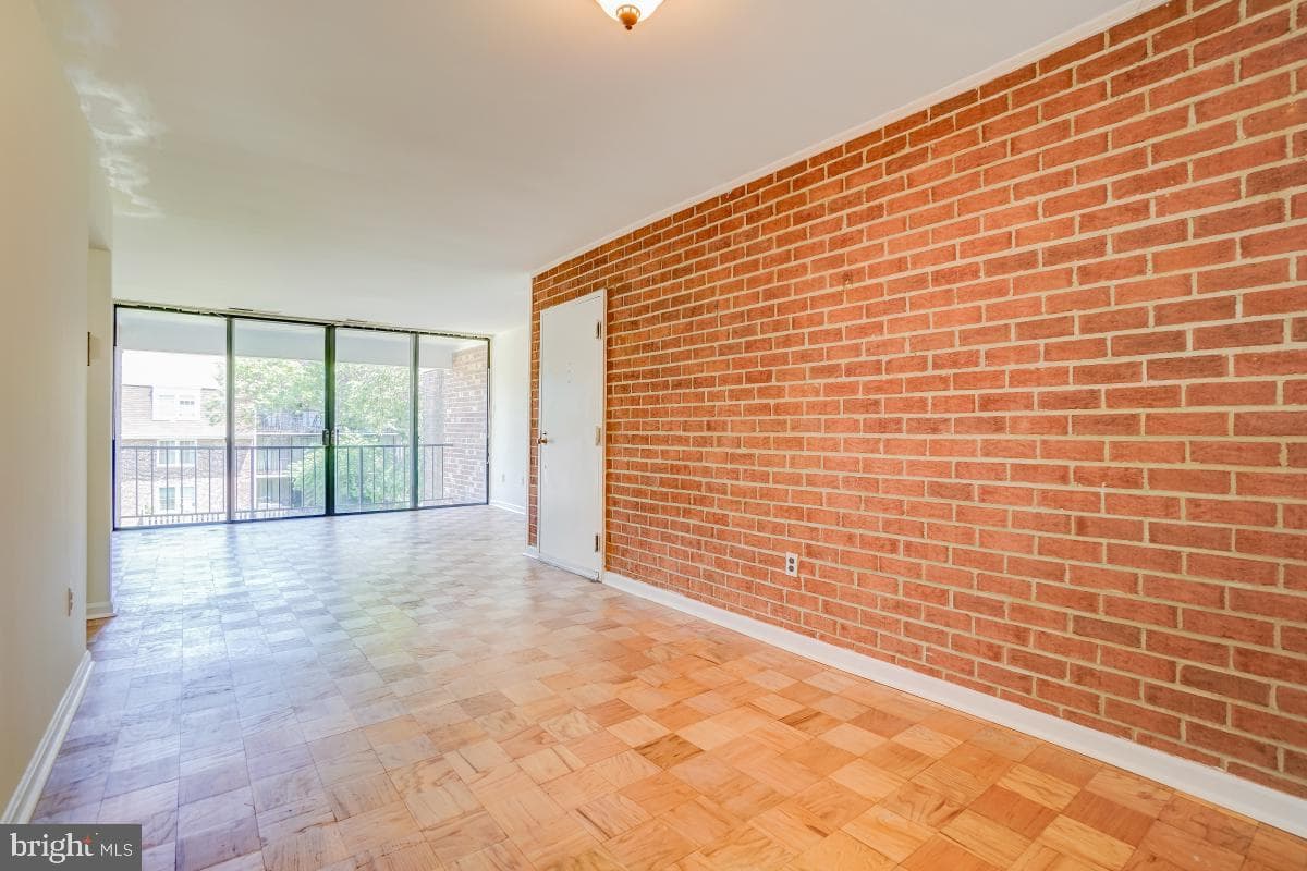 732 Quince Orchard Boulevard #201 photo 13