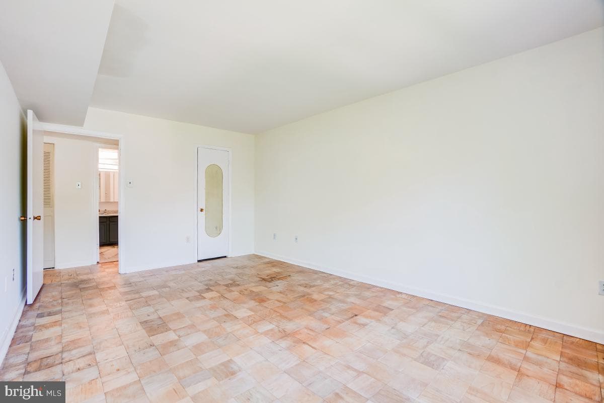 732 Quince Orchard Boulevard #201 photo 28