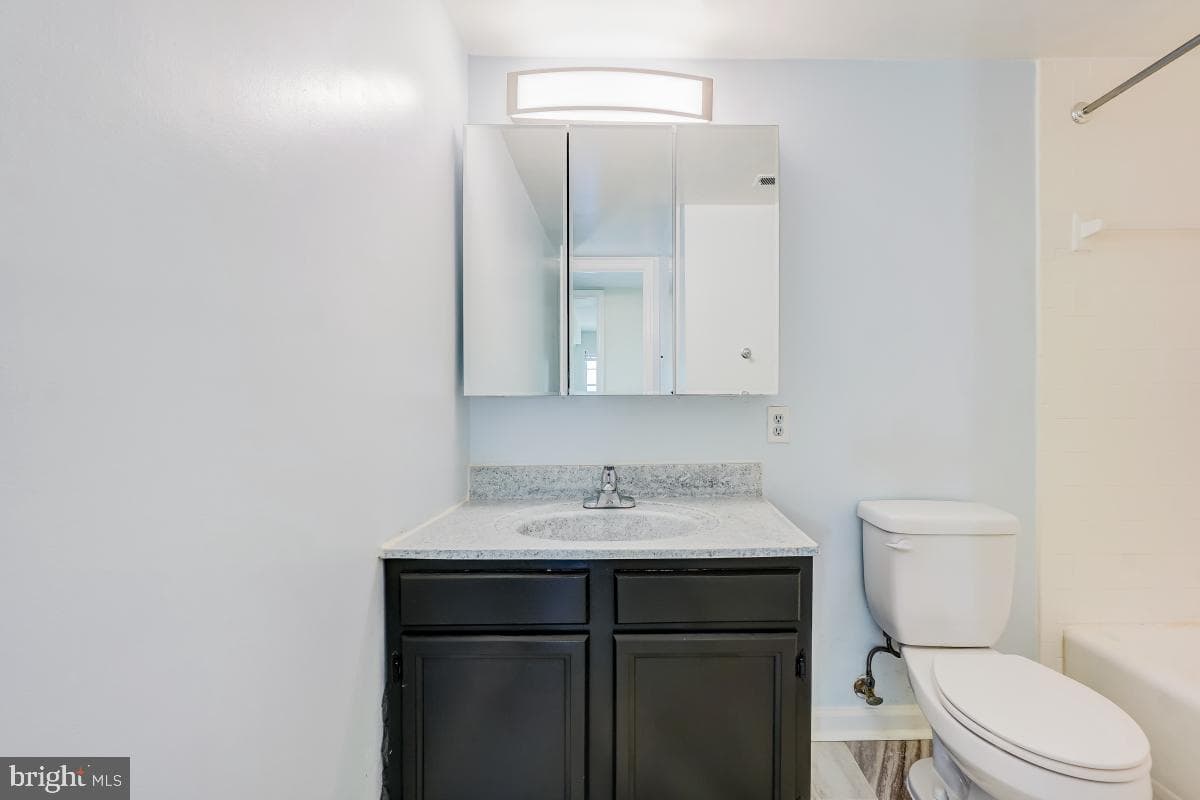 732 Quince Orchard Boulevard #201 photo 29