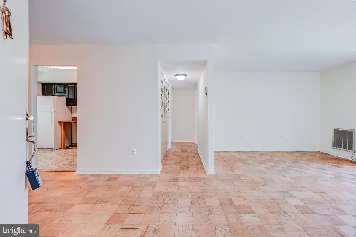 732 Quince Orchard Boulevard #201 photo 4
